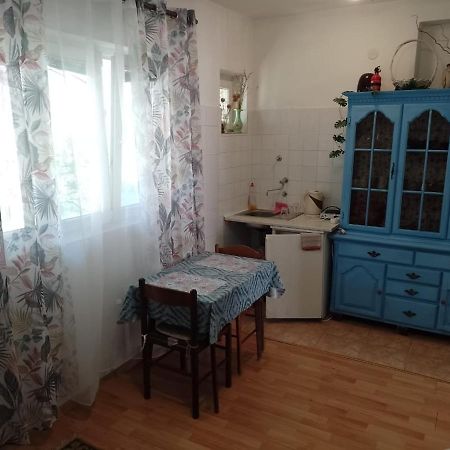 Sun Apartment Tivat Exterior photo